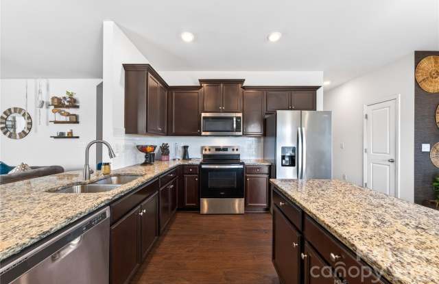 10008 Brawley Lane Gallery 4