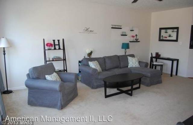 9625 Davison Rd, Gallery 3