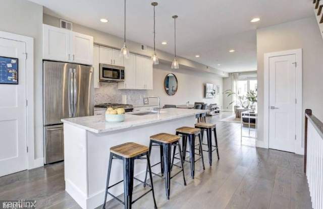 219 Randolph Pl NE 2 Gallery 2