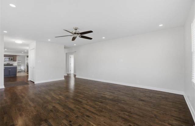 823 S Ridge Drive Gallery 4