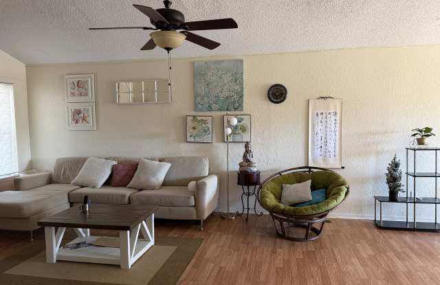 1200 Val Genes Road Gallery 3