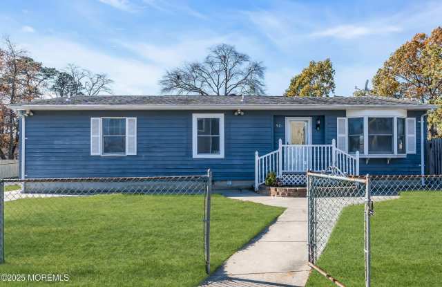 526 Bradley Boulevard photos photos