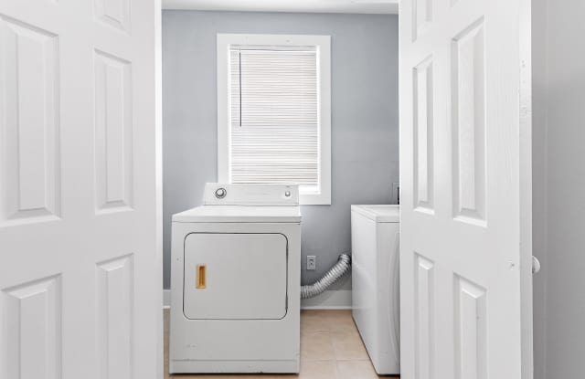 728 Philip St Gallery 4