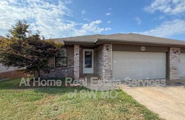 506 W Warren Ave photos photos