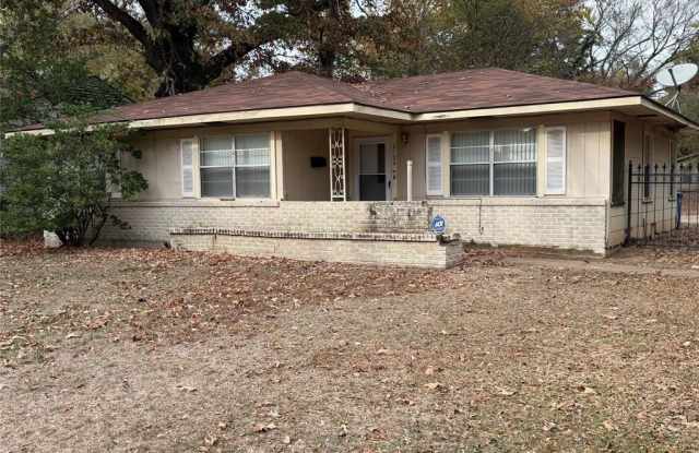 2104 Corbitt Street - 2104 Corbitt Street, Shreveport, LA 71108