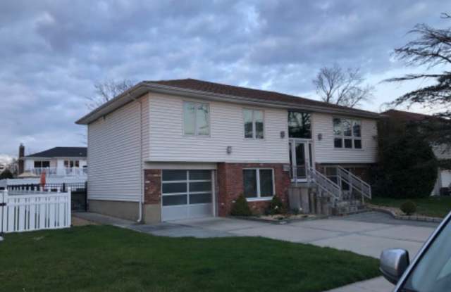 602 Bothner St - 602 Bothner Street, Oceanside, NY 11572