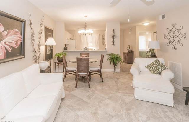 ***SEASONAL FURNISHED***Escape the cold and stay at Crown Pointe*** 2/2 Fully Furnished Condo*** Gallery 3