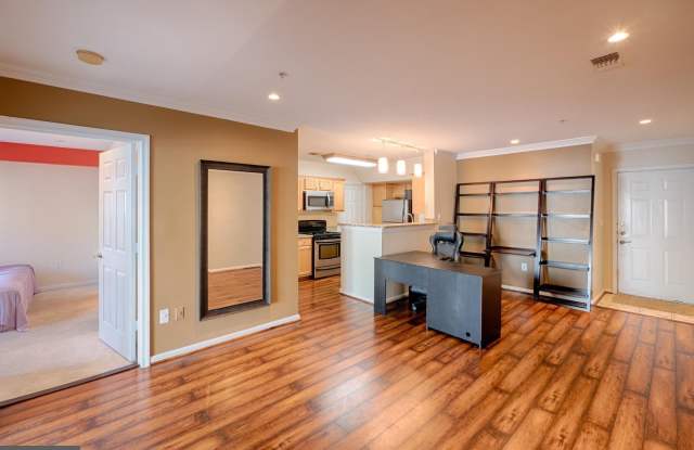 12854 FAIR BRIAR Lane Gallery 4