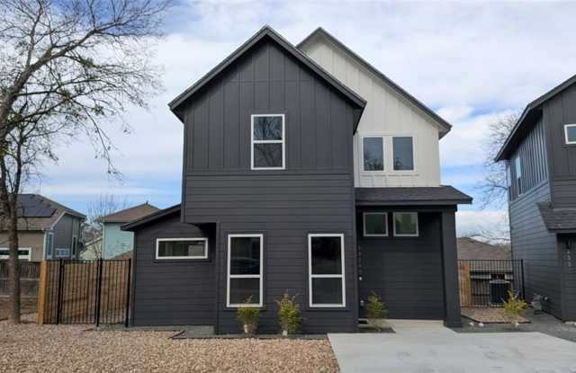 For Lease - 2220 Yellow Jacket Ln #2 photos photos