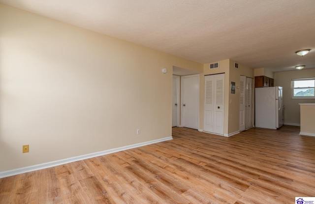 2508 Hilltop Circle Gallery 1
