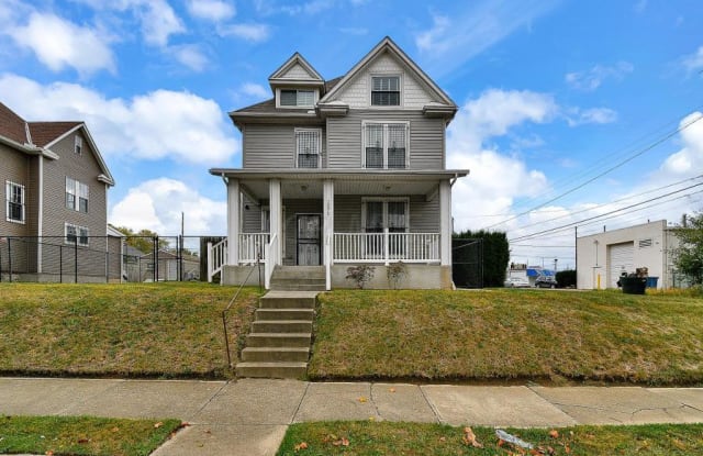 1070 Lexington Avenue - 1070 Lexington Avenue, Columbus, OH 43201