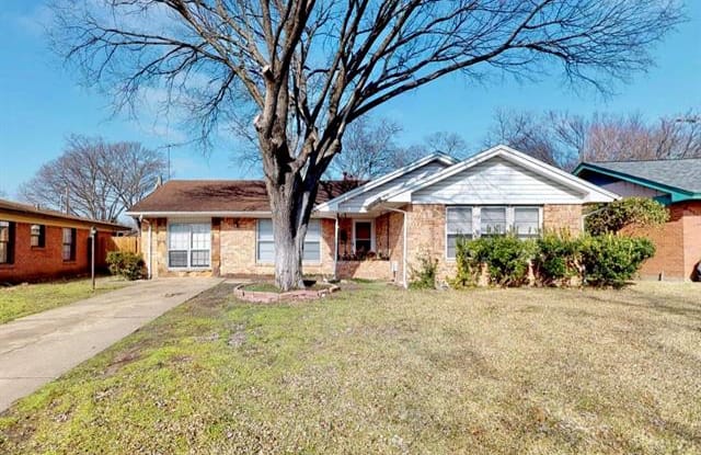 2539 Highwood Drive - 2539 Highwood Drive, Dallas, TX 75228