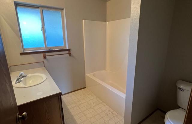Newly renovated Duplex! Gallery 3