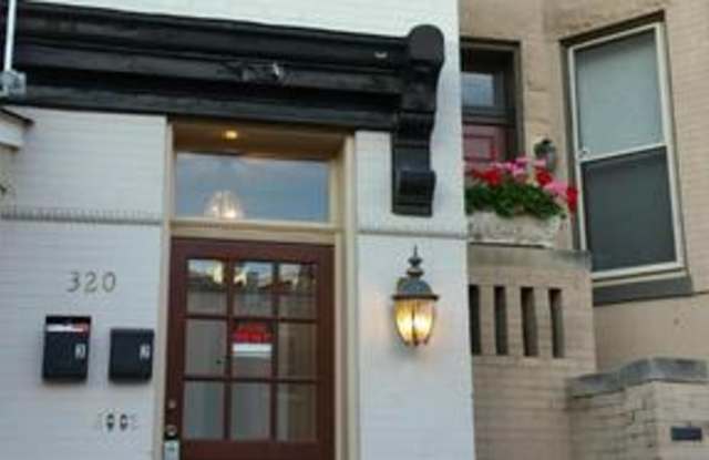 320 D STREET NE Gallery 2