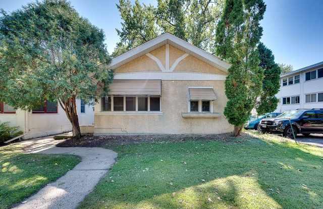 Beautiful 3 Bedroom House close by the U of M photos photos