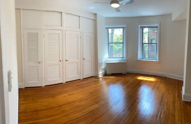 1824 Belmont Road NW photos photos