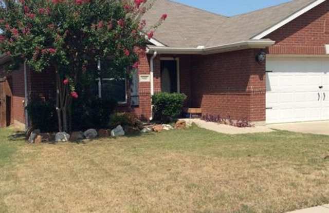 8417 Hawks Nest Drive - 8417 Hawks Nest Drive, Fort Worth, TX 76131
