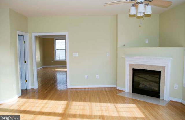 4226 KERRIGAN LANE Gallery 3