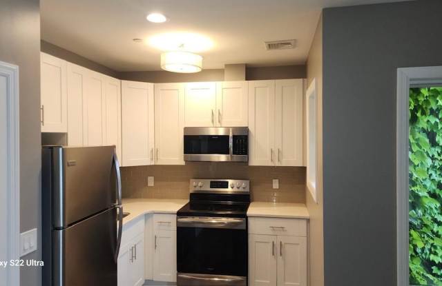 148 E Park Avenue - 148 East Park Avenue, Long Beach, NY 11561