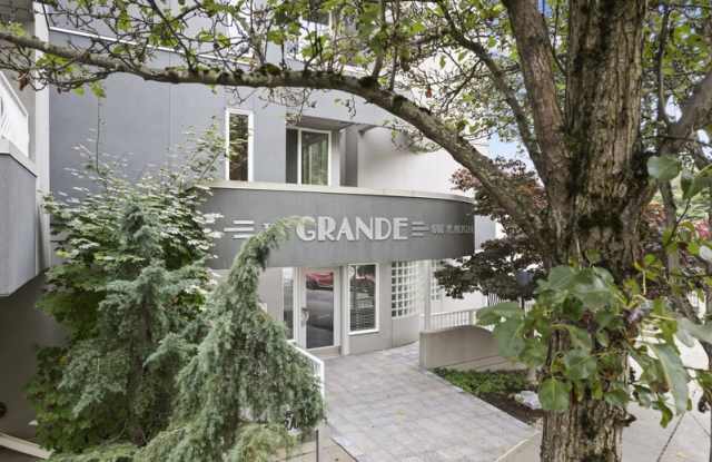 601 W Mercer PL photos photos