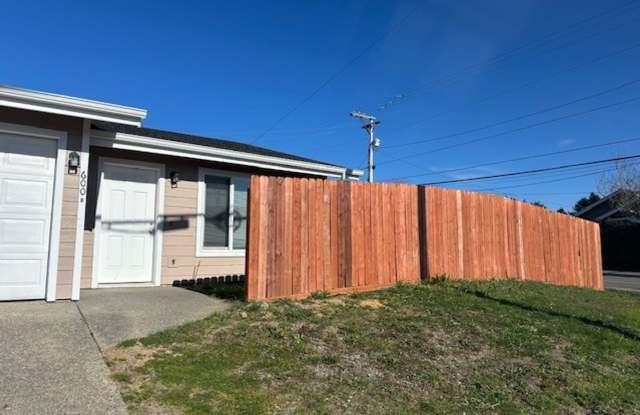 600 Easy St B photos photos