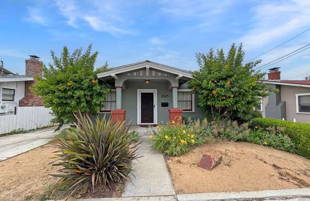 Stunning 3BD/1.5BA Home in North Park W/ W/D, A/C,  ! - 2525 Myrtle Avenue, San Diego, CA 92104