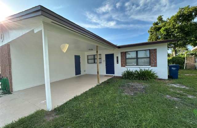 7914 43RD AVENUE W - 7914 43rd Avenue West, Manatee County, FL 34209