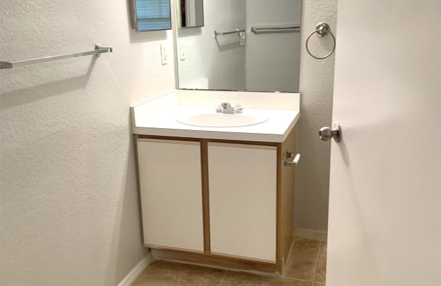 2201 Key West Court - 327 - 2201 Key West Court, Kissimmee, FL 34741