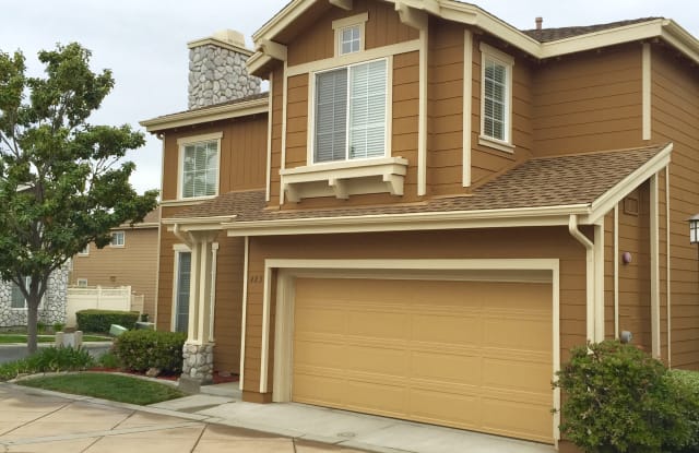 405 Middlebury Ct Gallery 2