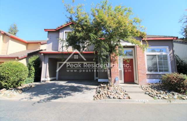 Very Nice 3bd/2.5ba Elk Grove House with 2 Car Garage! photos photos