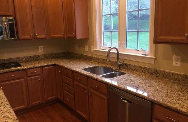 21372 Larue Court Gallery 4