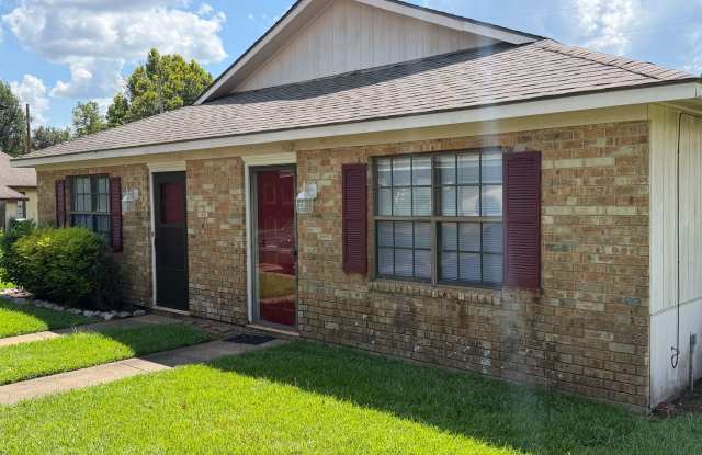 3109-B Quail Court-Alexandria, Deerfield Subdivsion Gallery 1