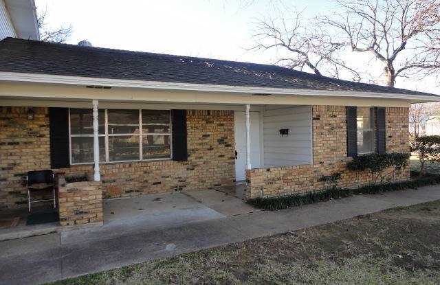 1522 W Tucker Boulevard W - 1522 W Tucker Blvd, Arlington, TX 76013