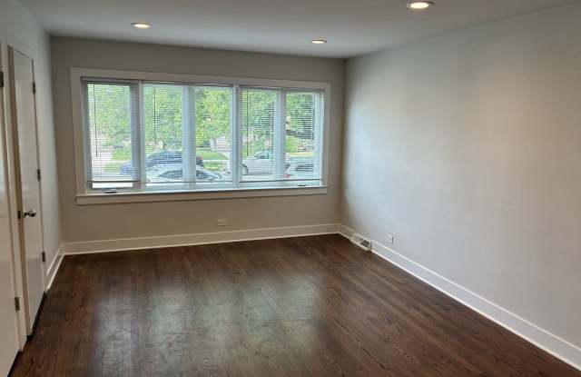 5523 N Major Avenue Gallery 2