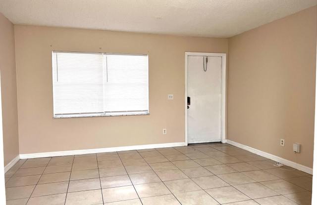 Charming Duplex Gallery 3