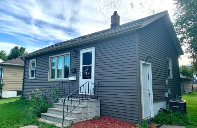 3+ Bed, 2 Bath Home Near NDSU!! photos photos