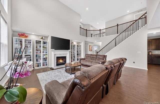 4160 Walcott Drive Gallery 4
