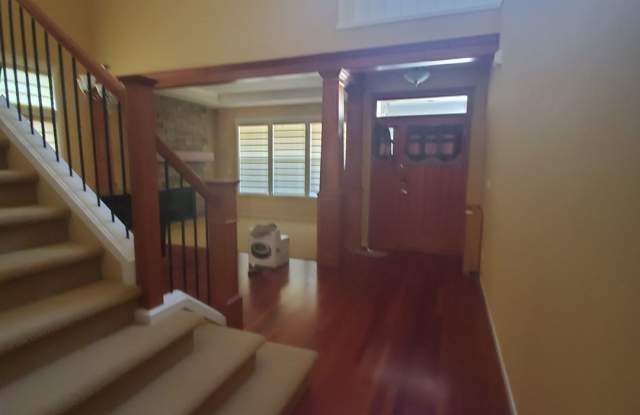 5 Bedroom Main floor Master Suite ~ photos photos 5 Bedroom Main floor Master Suite ~ photos photos