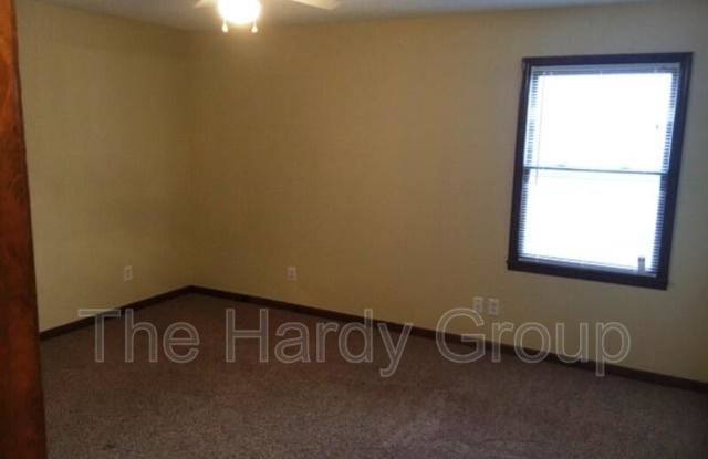 308-B 4th Avenue NW Gallery 2