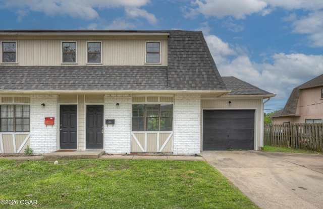 1119 S Saint Louis Avenue photos photos
