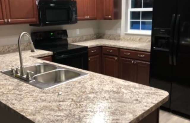 1228 W Evergreen Dr - 1228 West Evergreen Drive, Citrus Springs, FL 34434