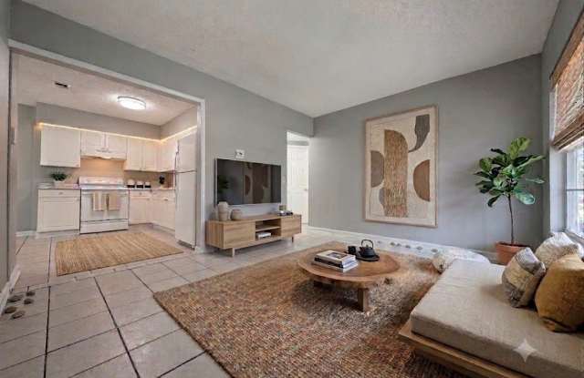 7704 N Taliaferro Ave Gallery 2