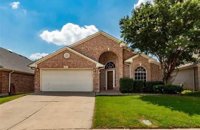 8861 Sunset Trace Drive - 8861 Sunset Trace Drive, Fort Worth, TX 76244