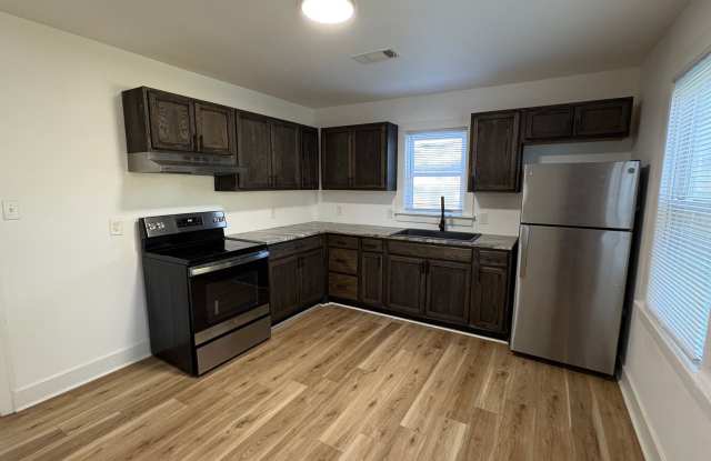 FOR RENT 3 BEDROOM 2 BATH Gallery 3