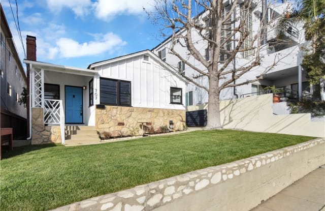 707 3rd Street - 707 3rd Street, Hermosa Beach, CA 90254