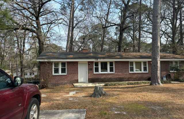 2628 Parkwood Drive photos photos