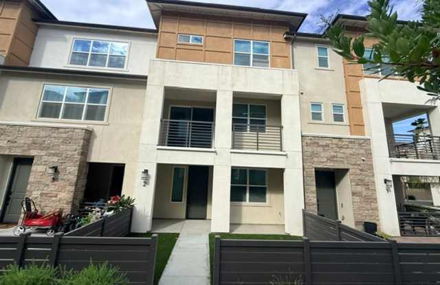 Gorgeous Sunbow Townhome Gallery 1