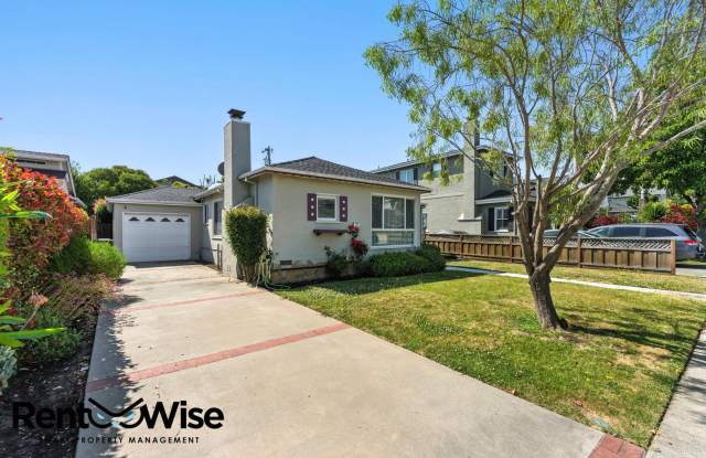 1121 Killarney Lane photos photos