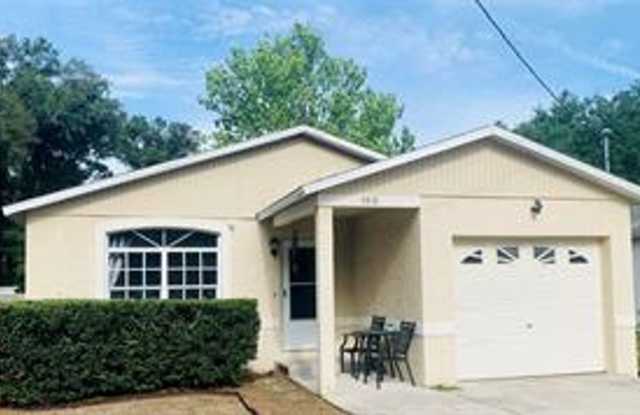Nice 3 bedroom 2 bath with screened-in lanai in St Petersburg photos photos