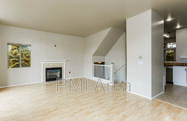 2101 NW Pacific Elm Dr Gallery 3